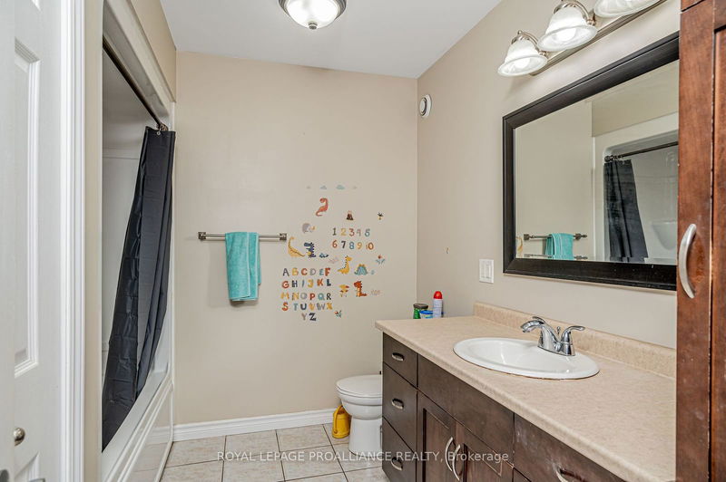 27 Joyce St  Kingston, K7K 6V7 | Image 7