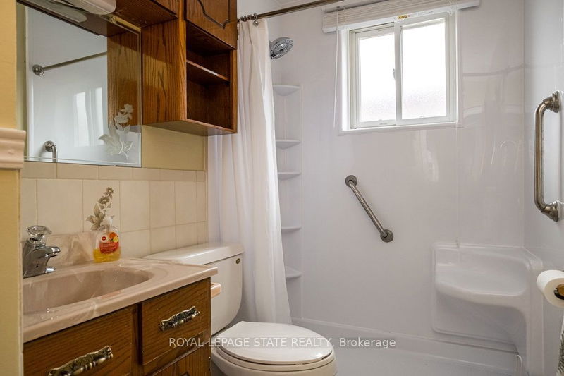 360 East 34th St  Hamilton, L8V 3X3 | Image 20