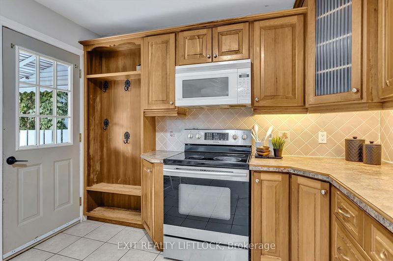 865 Fairbairn St  Peterborough, K9H 6C2 | Image 16