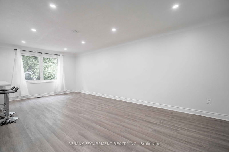 27 East 26th St  Hamilton, L8V 3C3 | Image 4