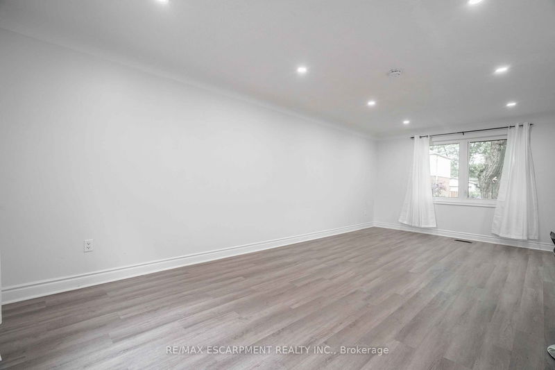 27 East 26th St  Hamilton, L8V 3C3 | Image 9