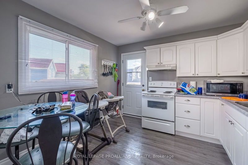 21 Cherry St  Kingston, K7K 3W2 | Image 22