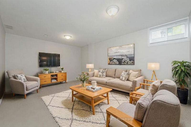  52 - 124 Gosling Gdns  Guelph, N1G 5K6 | Image 12