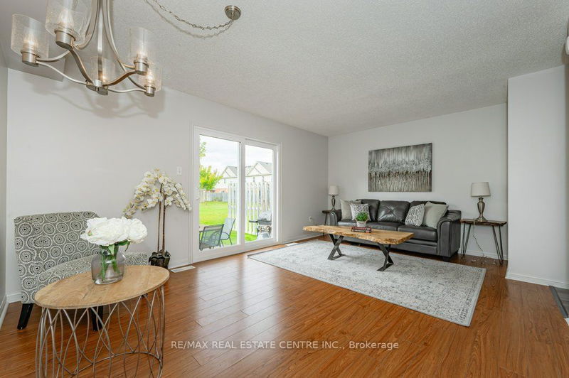  52 - 124 Gosling Gdns  Guelph, N1G 5K6 | Image 6