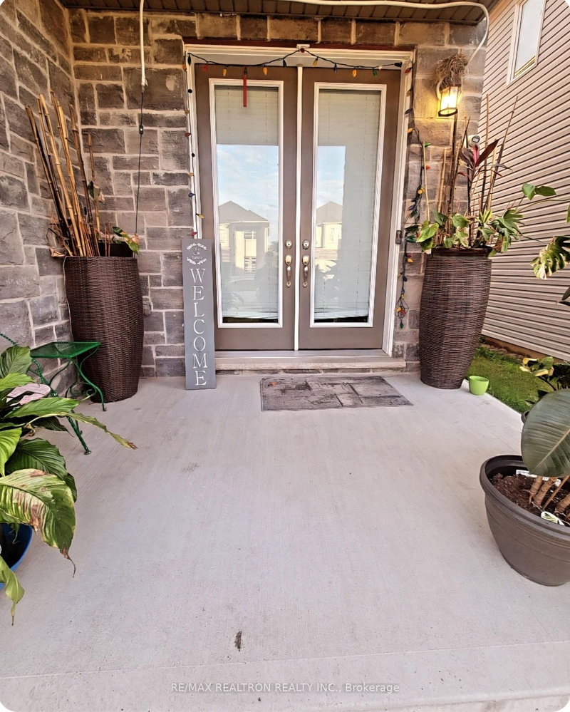 267 Bethune Ave, Welland, L3B 0H6 | Image 2