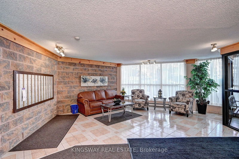  401 - 24 Marilyn Dr N Guelph, N1H 8E9 | Image 4