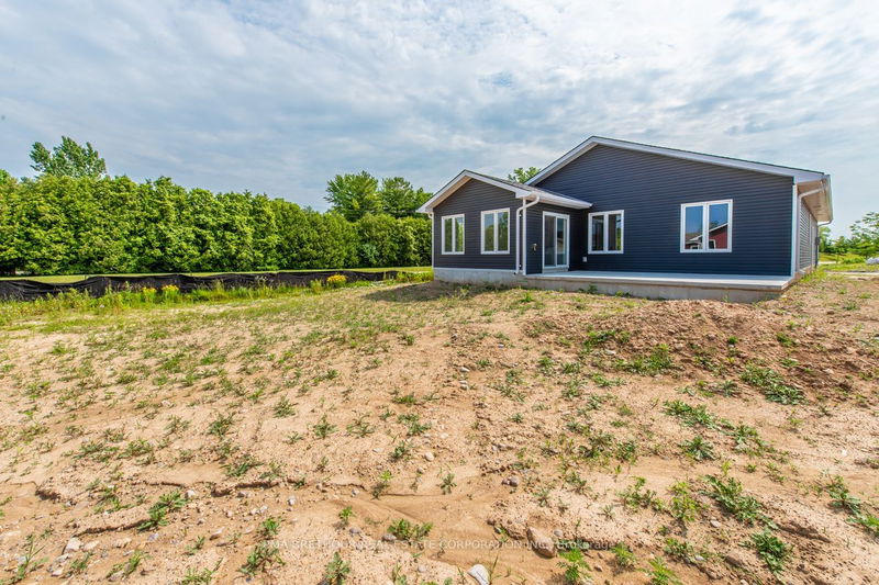 1 Lake Dr S Ashfield-Colborne-Wawanosh, N7A 0C6 | Image 5