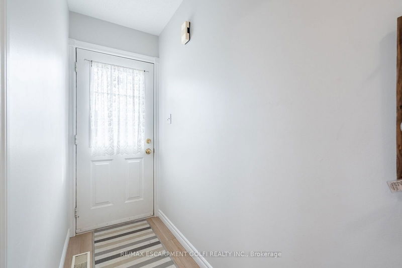 58D Harris Ave  Brantford, N3R 2E9 | Image 3