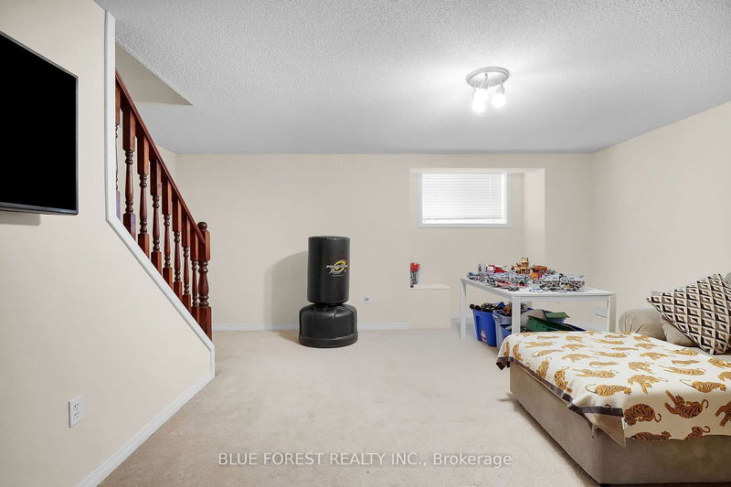  37 - 1600 Mickleborough Dr  London, N6G 5R9 | Image 17