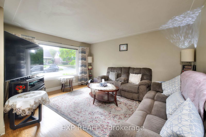 42 Acacia St  Kitchener, N2G 3B2 | Image 12