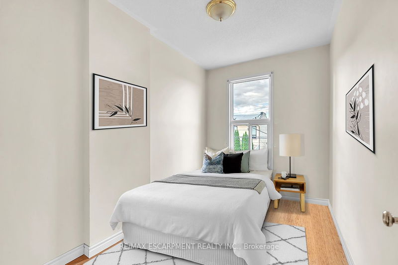 260 Bay St N Hamilton, L8M 1M3 | Image 21