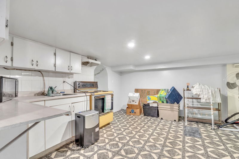 260 Bay St N Hamilton, L8M 1M3 | Image 23