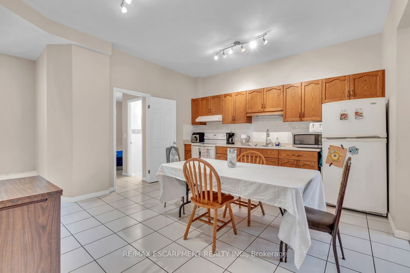 260 Bay St N Hamilton, L8M 1M3 | Image 7