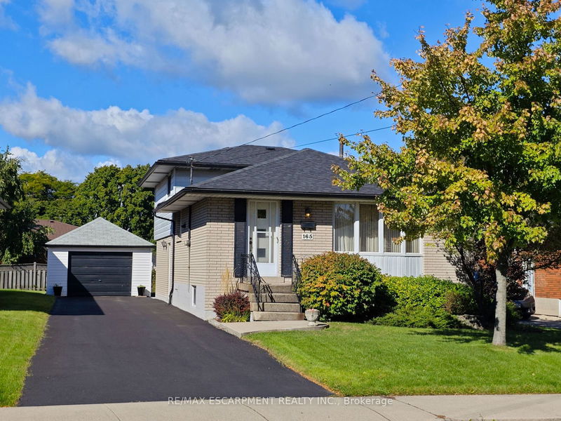 home for sale on 165 HOOVER Crescent