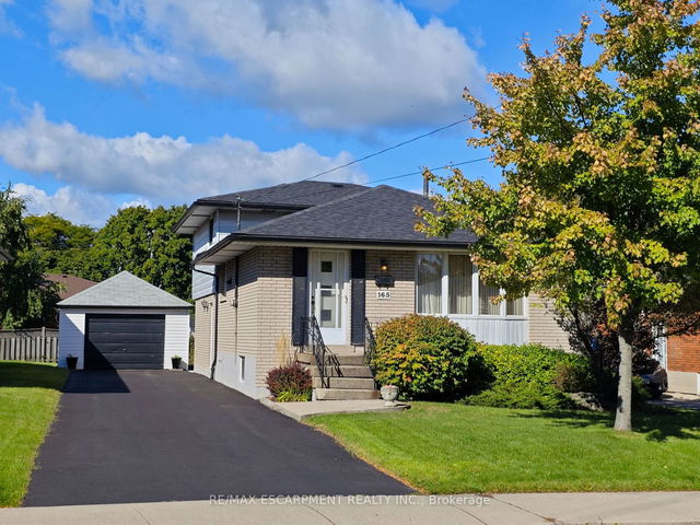 165 HOOVER Crescent