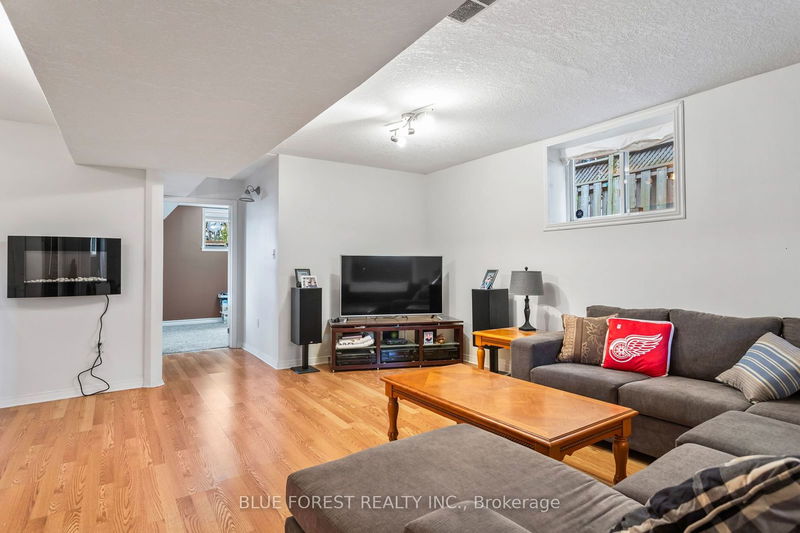 31 Dartmouth Dr  London, N5V 4T8 | Image 19