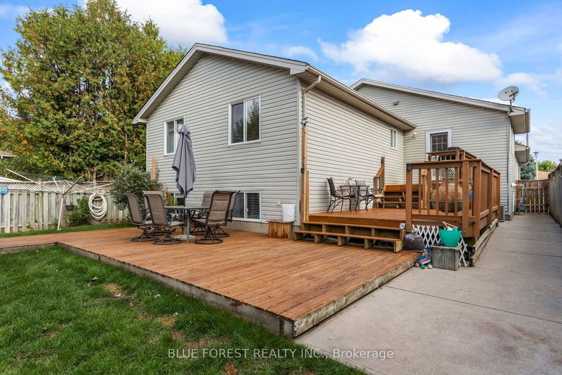 31 Dartmouth Dr  London, N5V 4T8 | Image 36