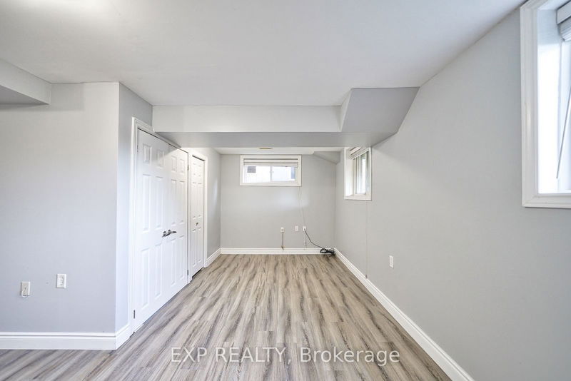 239 Bridlewreath St  Kitchener, N2E 4B5 | Image 20