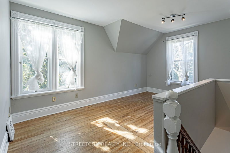 1143 Riverside Dr  London, N6H 2T7 | Image 19