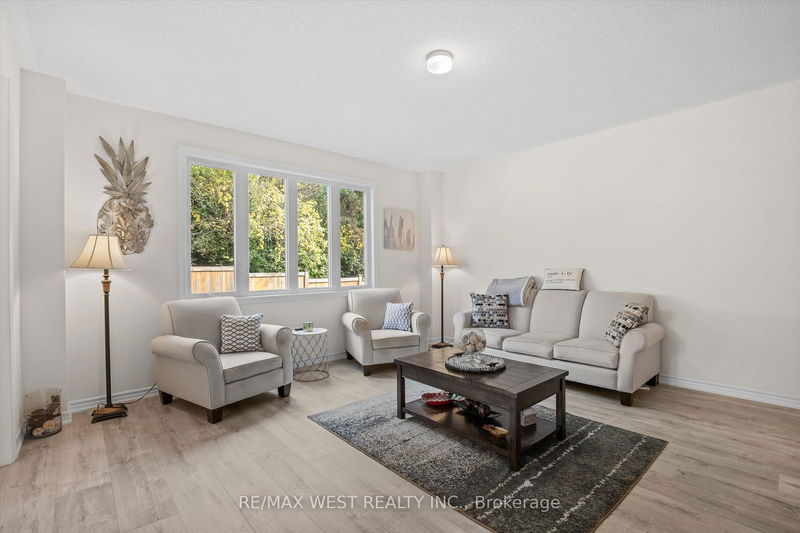 133 Mcfarlane Cres  Centre Wellington, N2M 0G5 | Image 13