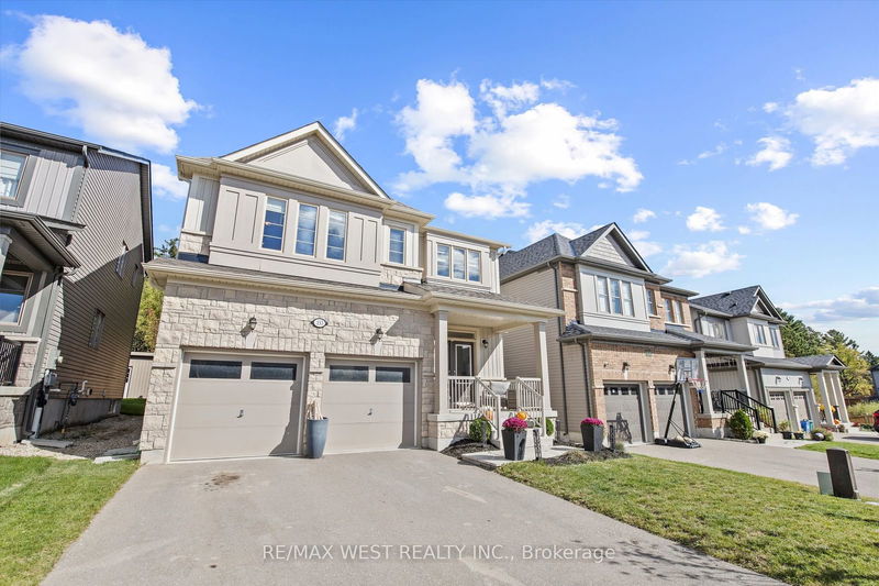 133 Mcfarlane Cres  Centre Wellington, N2M 0G5 | Image 2