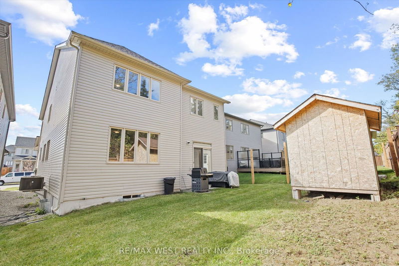 133 Mcfarlane Cres  Centre Wellington, N2M 0G5 | Image 40