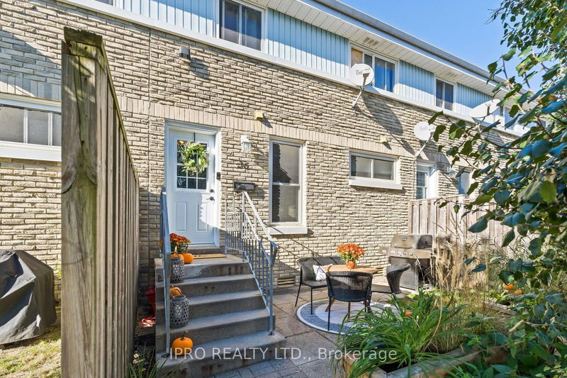  36 - 35 Breckenridge Dr  Kitchener, N2B 3H5 | Image 1