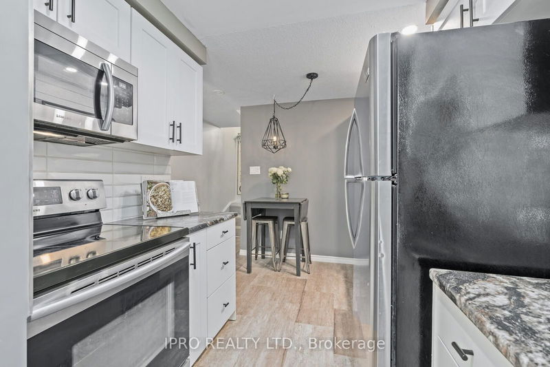  36 - 35 Breckenridge Dr  Kitchener, N2B 3H5 | Image 16