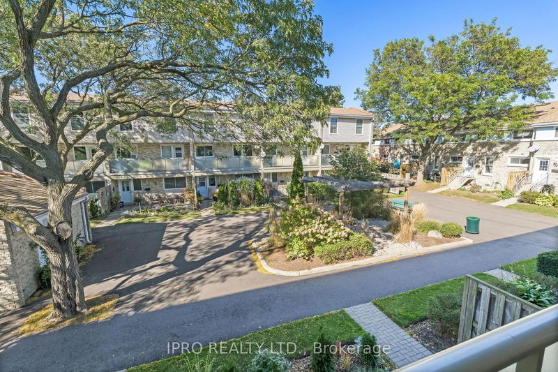  36 - 35 Breckenridge Dr  Kitchener, N2B 3H5 | Image 36