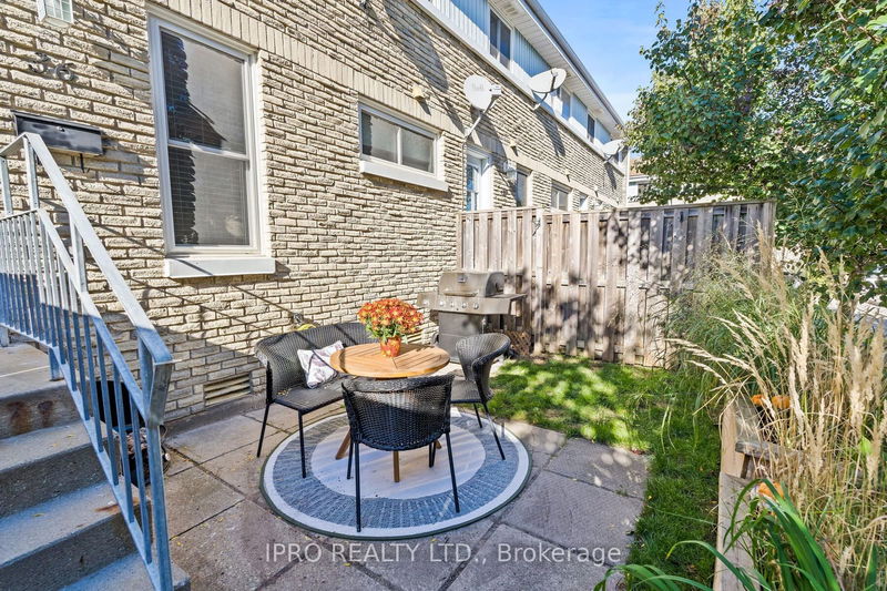  36 - 35 Breckenridge Dr  Kitchener, N2B 3H5 | Image 4