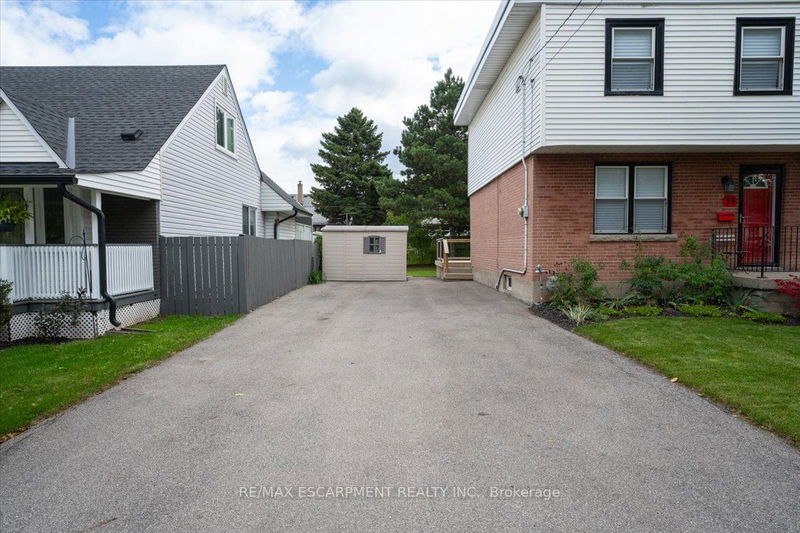 36 Sumach St  Hamilton, L8H 6P8 | Image 3