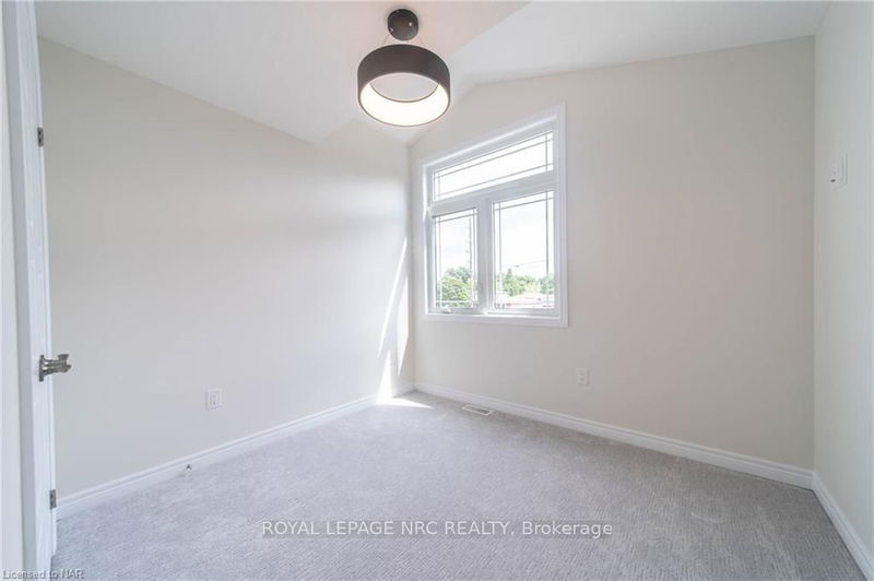  A - 427 Vine St  Niagara Falls, L2M 3S6 | Image 19