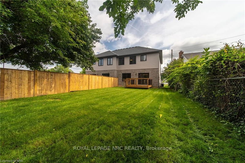  A - 427 Vine St  Niagara Falls, L2M 3S6 | Image 26