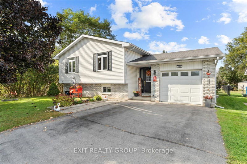 110 Canal St  Quinte West, K8V 4K7 | Image 1