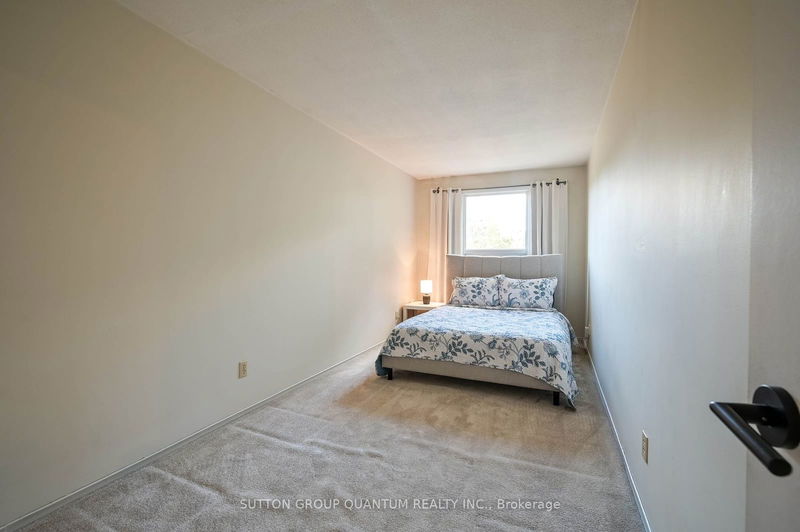  15 - 17 Gibson Dr  Kitchener, N2B 2P3 | Image 21