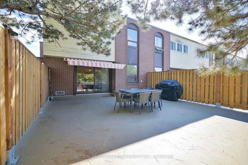  15 - 17 Gibson Dr  Kitchener, N2B 2P3 | Image 29