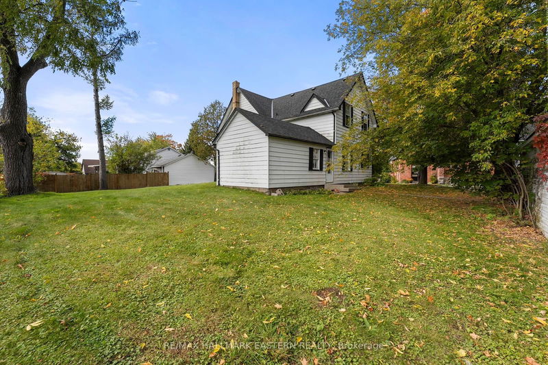 825 Charles St  Smith-Ennismore-Lakefield, K0L 1H0 | Image 31