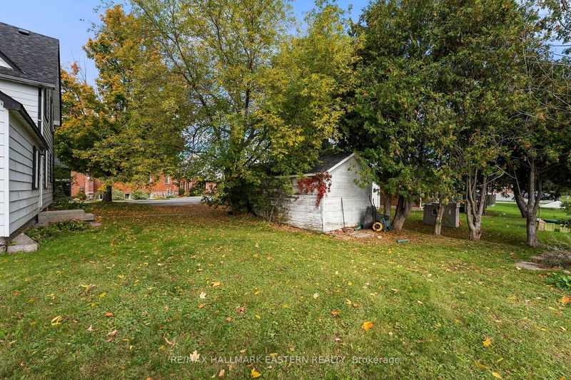 825 Charles St  Smith-Ennismore-Lakefield, K0L 1H0 | Image 32