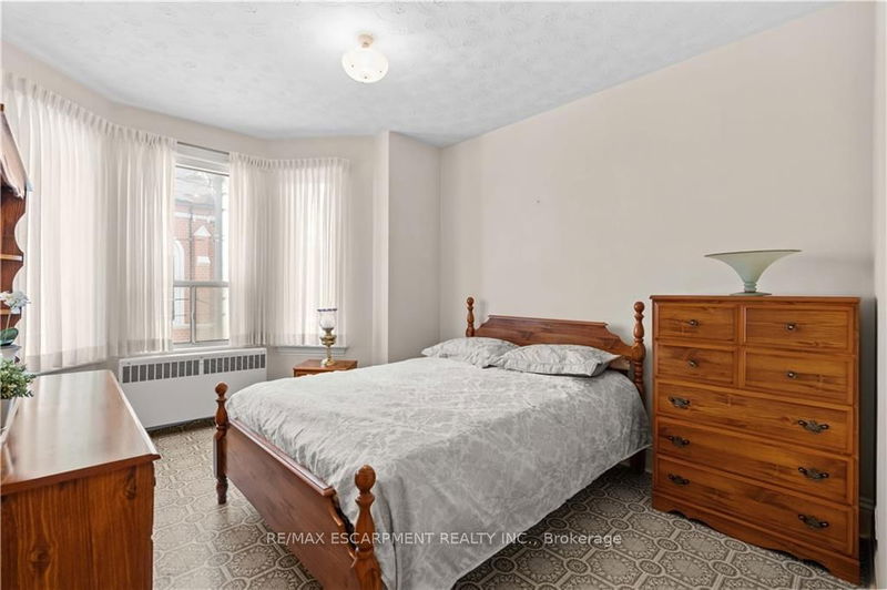 179 Park St N Hamilton, L8R 2N5 | Image 13