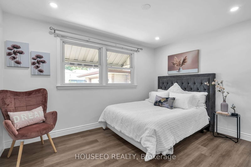 54 Tweedsmuir Ave  London, N5W 1K7 | Image 11