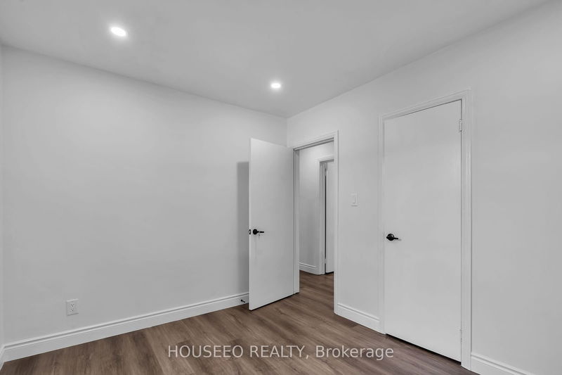 54 Tweedsmuir Ave  London, N5W 1K7 | Image 14