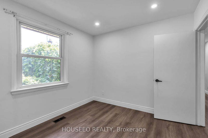 54 Tweedsmuir Ave  London, N5W 1K7 | Image 15