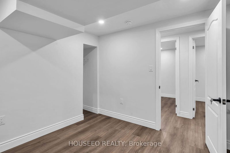 54 Tweedsmuir Ave  London, N5W 1K7 | Image 30