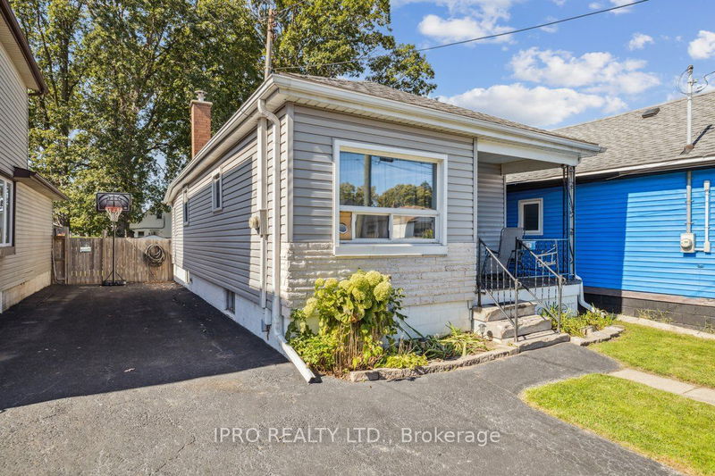 587 Waterloo St  Hamilton, L8H 6V6 | Image 2