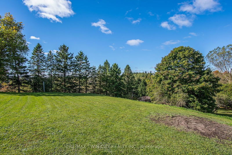 7392 Wellington Road 10 Rd  Mapleton, N0G 2K0 | Image 10