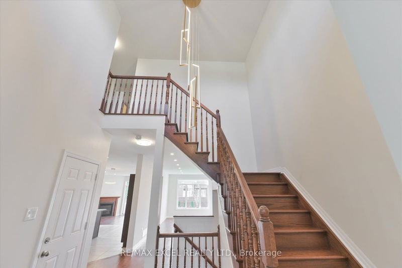 516 Peerless St  Ottawa, K2J 6A5 | Image 2