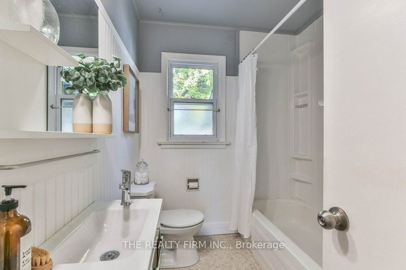 13 Second Ave  St. Thomas, N5R 4L3 | Image 23