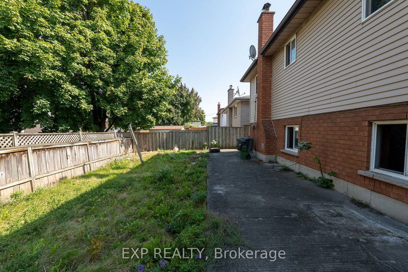 35 Janet Crt  Hamilton, L8E 4X8 | Image 25