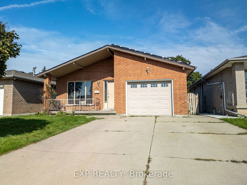 35 Janet Crt  Hamilton, L8E 4X8 | Image 3