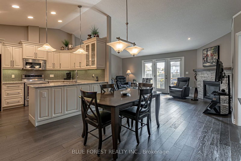  13 - 5 FOXHOLLOW Dr  Thames Centre, N0L 1G3 | Image 10